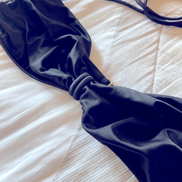 Victoria’s Secret Swimsuit Top - Picture 3 of 6